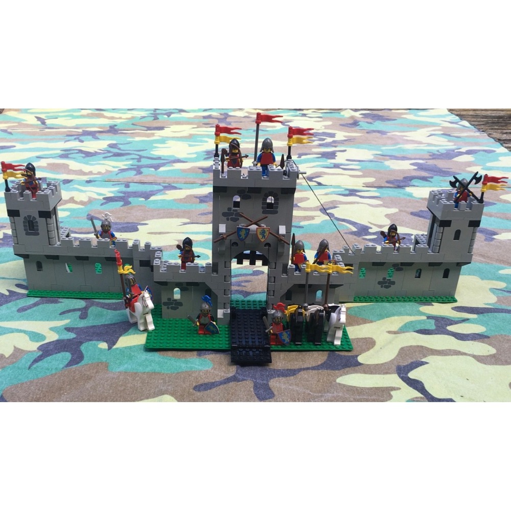 Castle LEGO Lion Knights King's Castle (6080) - Picture 2 of 16